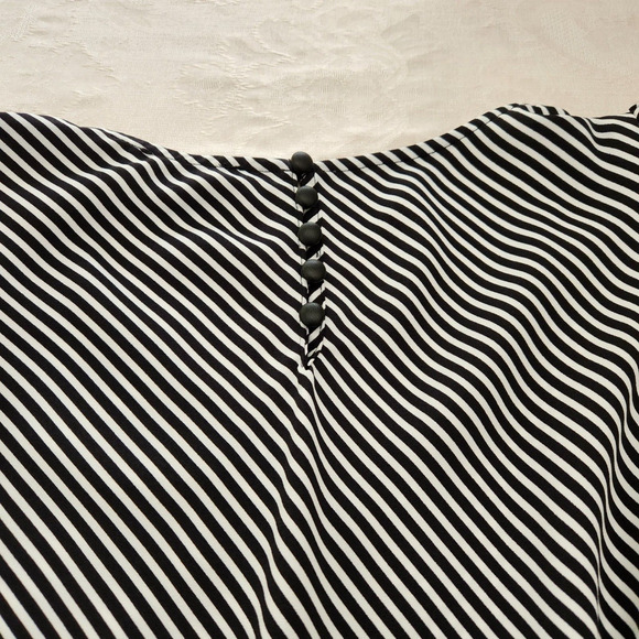 Madison d'Amelie Top Womens Small Black Stripe Pleated Sleeve Blouse Buttons - Picture 12 of 12